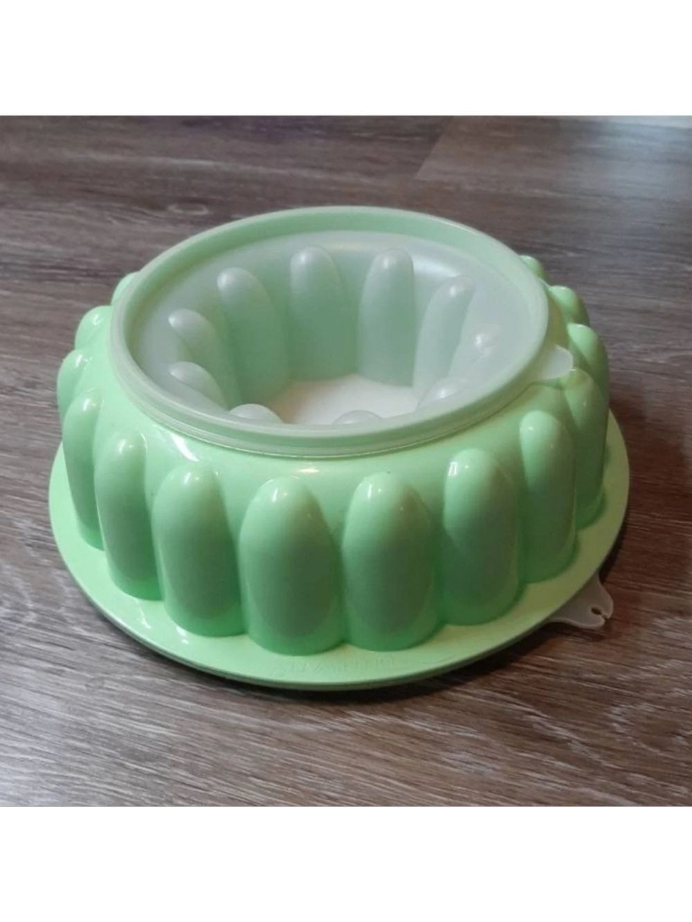 Vintage Tupperware Mint Green Jello Mold Dessert Mold MCM